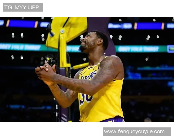 2018年11月4日湖人与开拓者激战回顾精彩瞬间与赛后分析